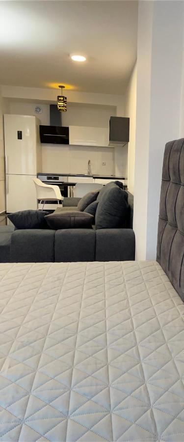 Apartman City Center 3-Setaliste Πριέντορ Εξωτερικό φωτογραφία